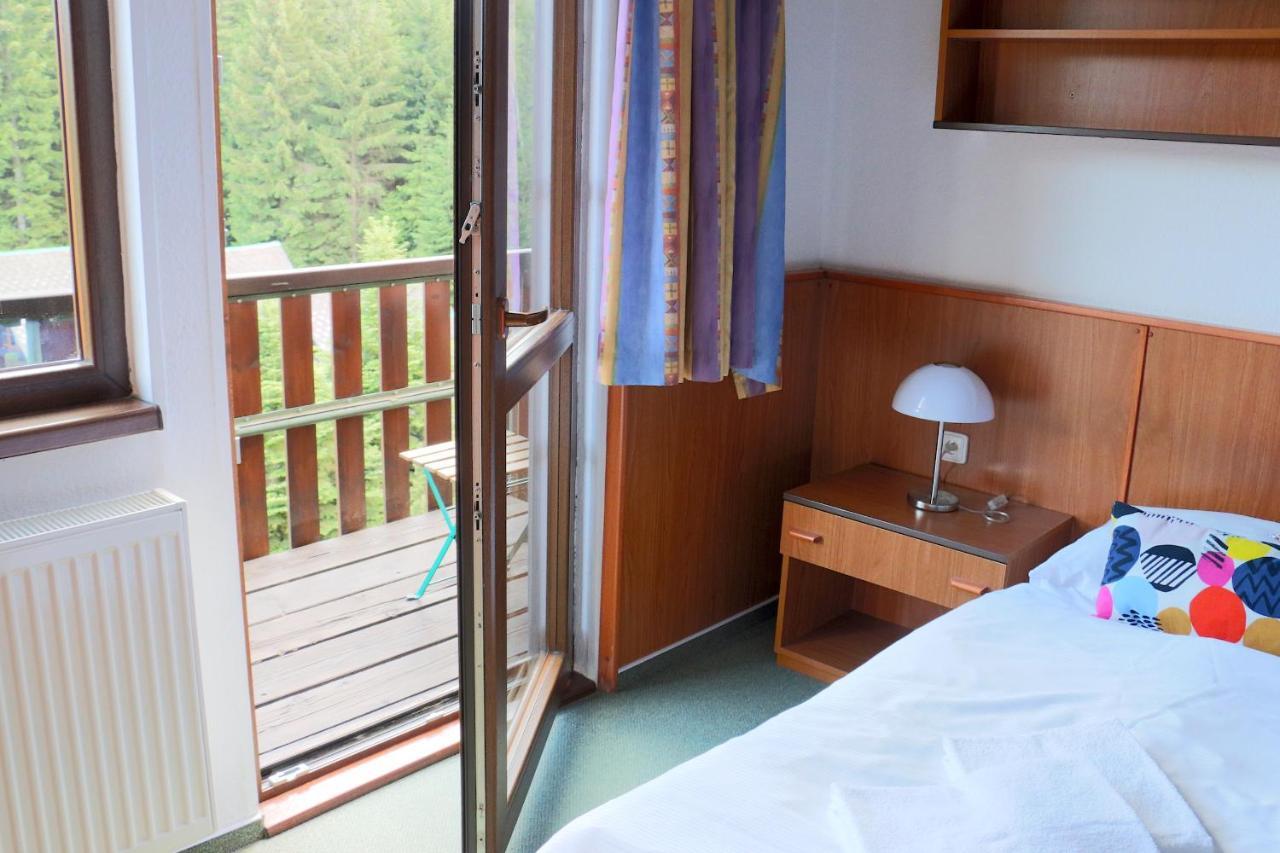 Hotel Maredis Kořenov Buitenkant foto