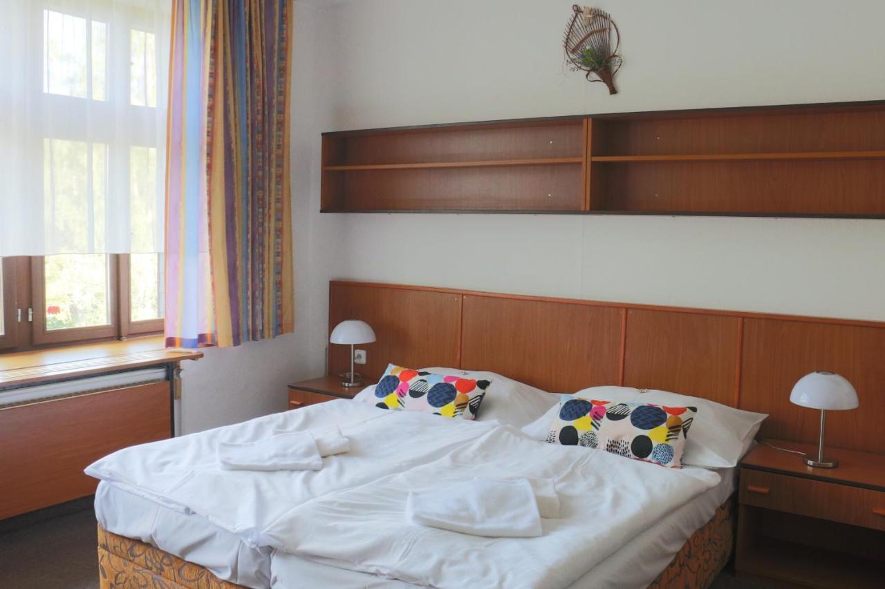 Hotel Maredis Kořenov Buitenkant foto