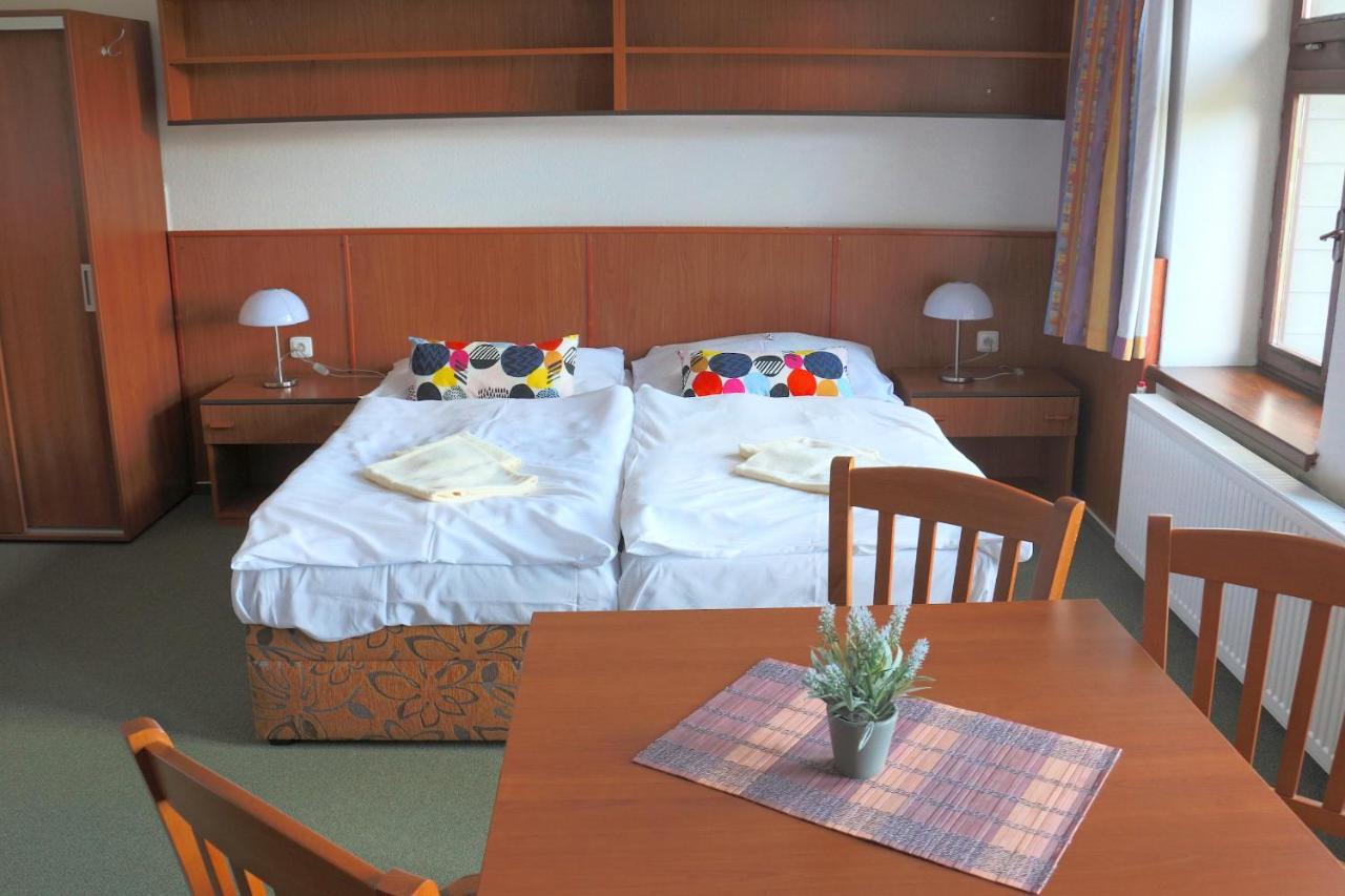 Hotel Maredis Kořenov Kamer foto
