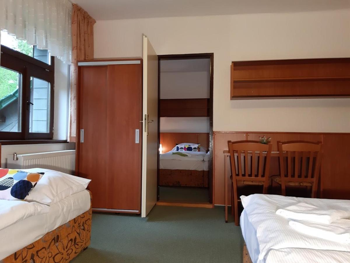Hotel Maredis Kořenov Kamer foto