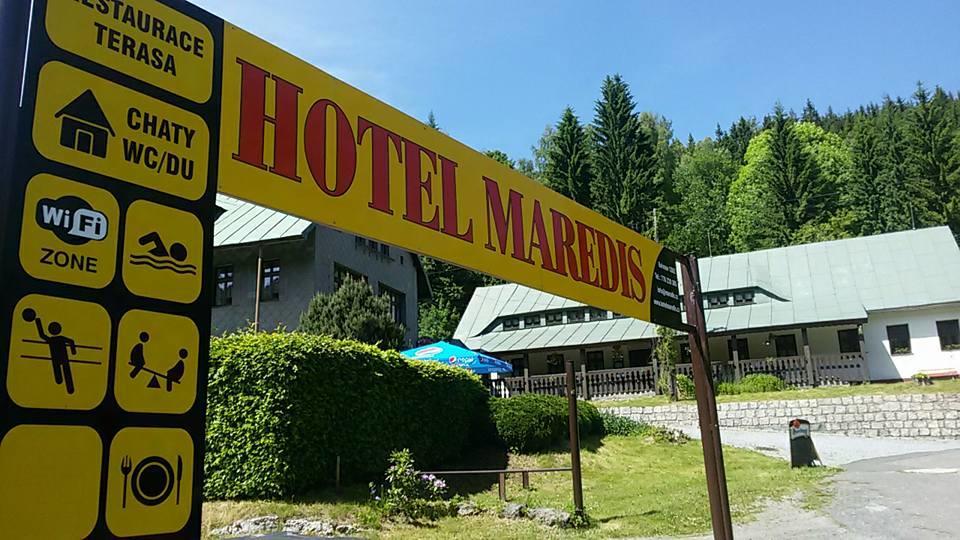 Hotel Maredis Kořenov Buitenkant foto