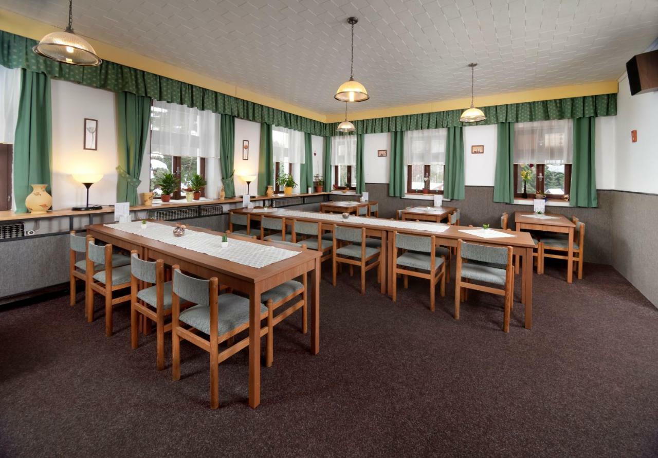Hotel Maredis Kořenov Buitenkant foto